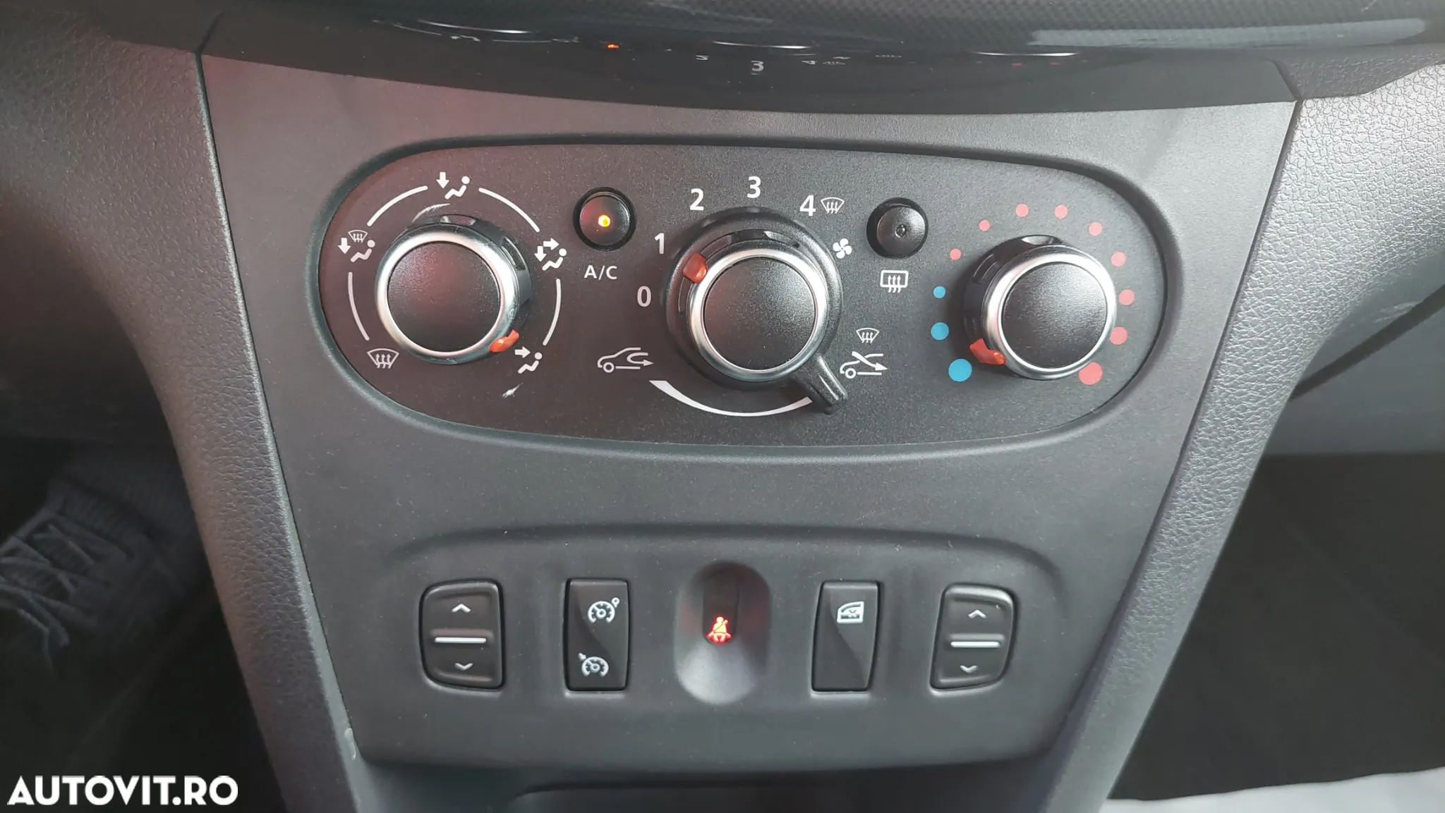 Dacia Sandero TCe 100 Comfort - 12