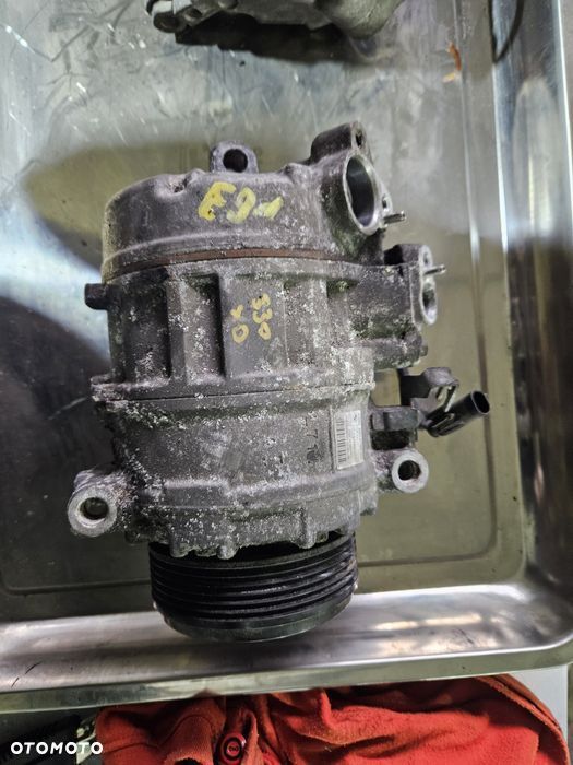 Sprężarka kompresor klimatyzacji BMW E90 E91 - 1