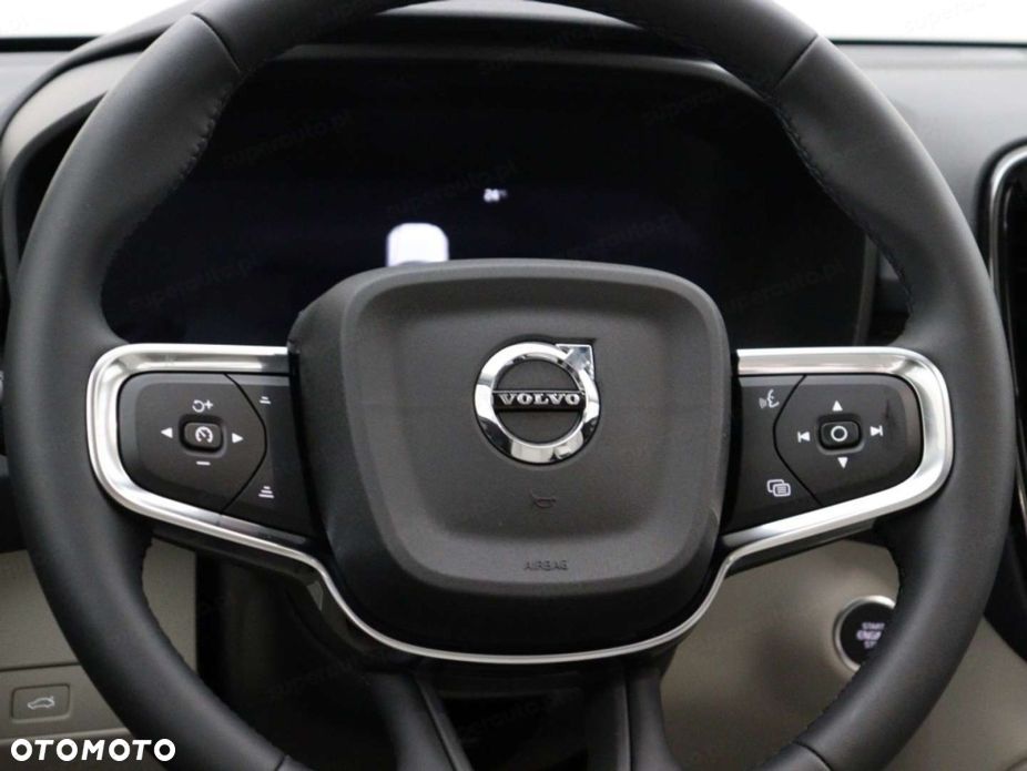 Volvo XC 40 - 11