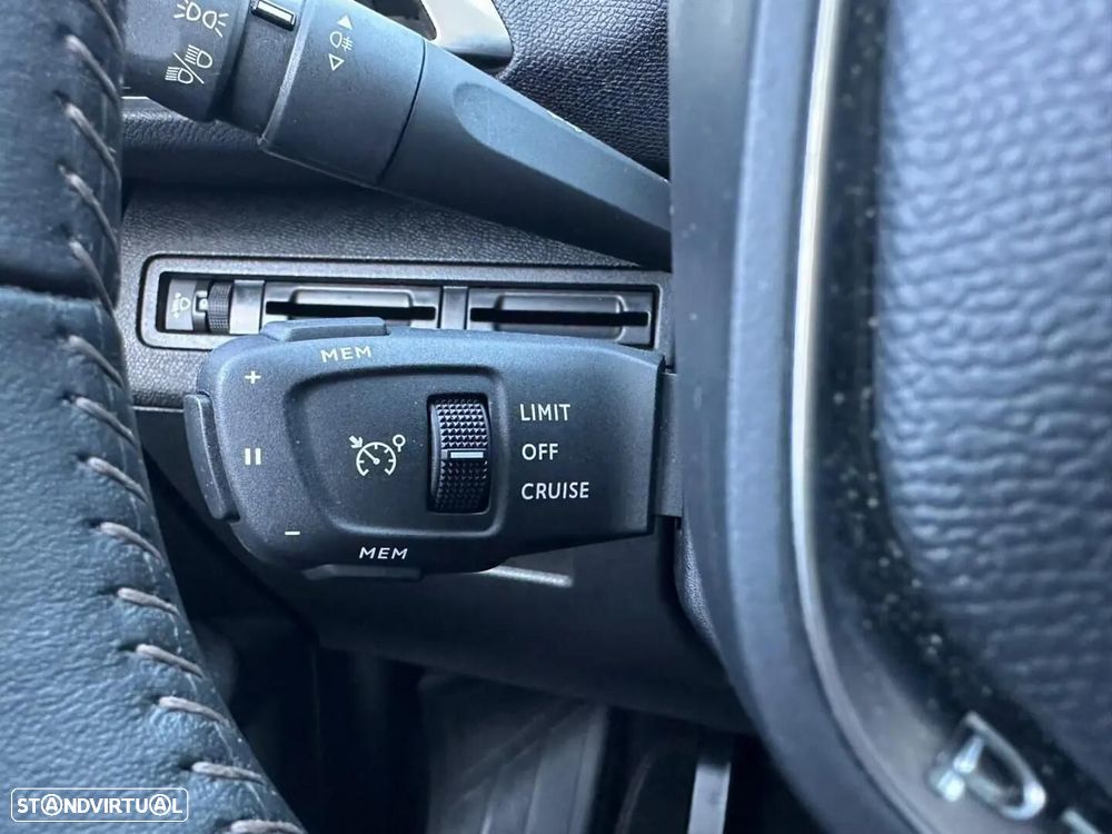 Peugeot 3008 - 31
