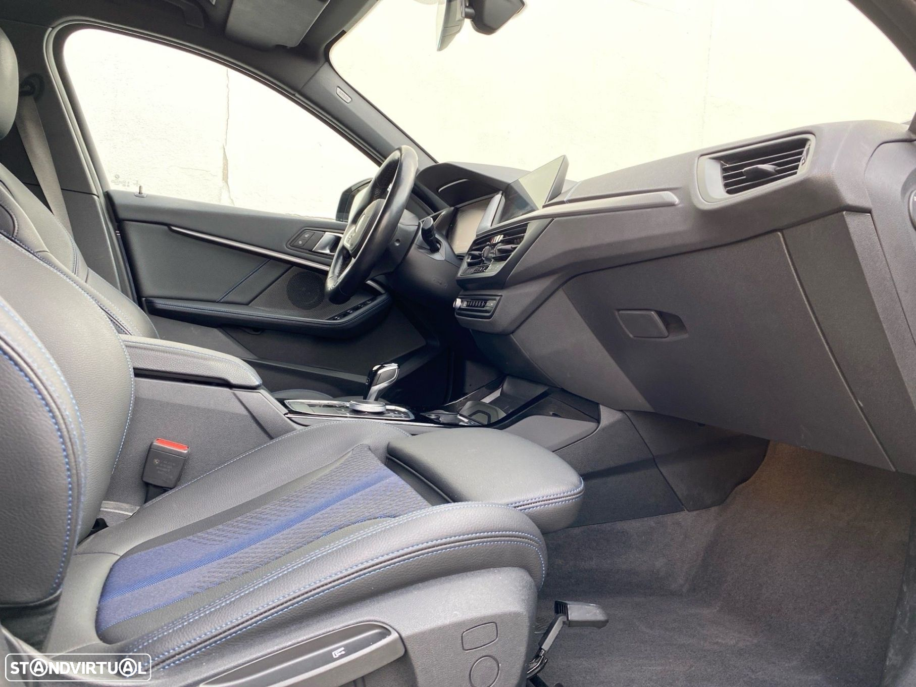 BMW 116 d Pack Desportivo M Auto - 17