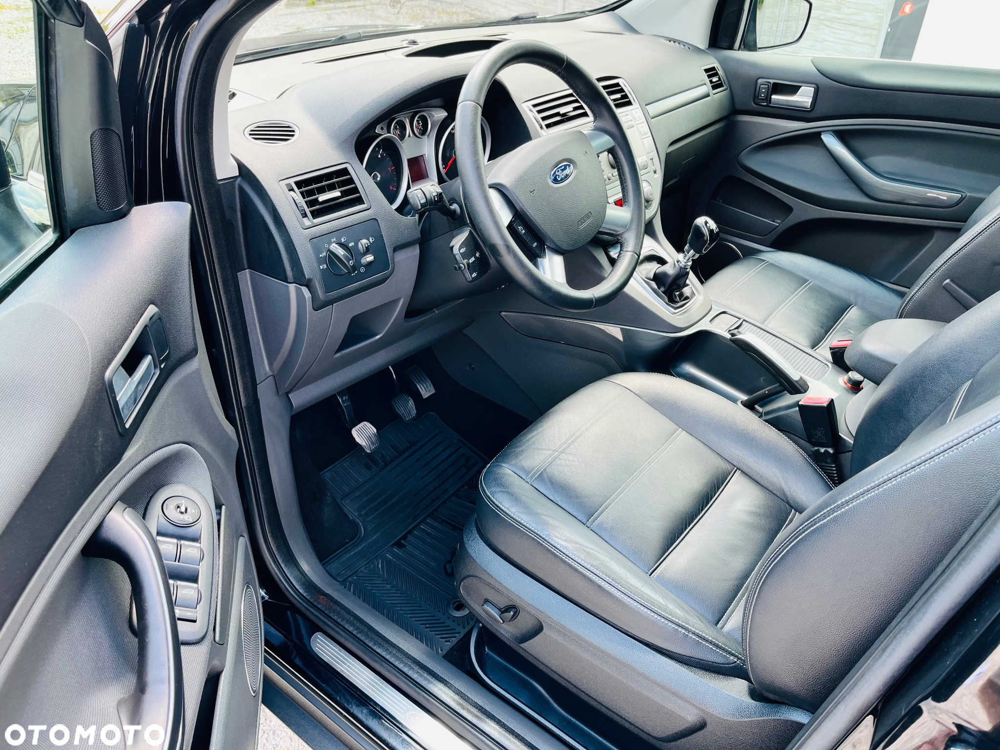 Ford Kuga 2.0 TDCi Titanium - 12