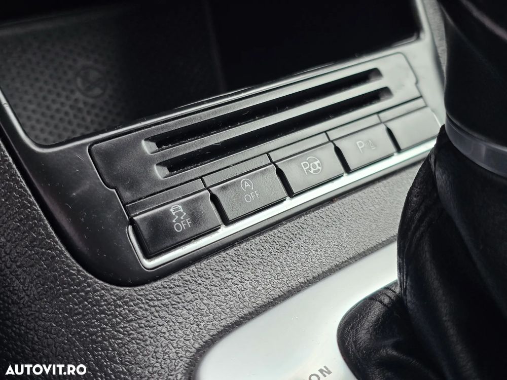 Volkswagen Tiguan - 23