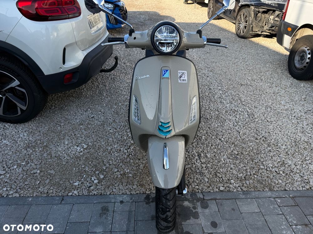 Piaggio Vespa - 3