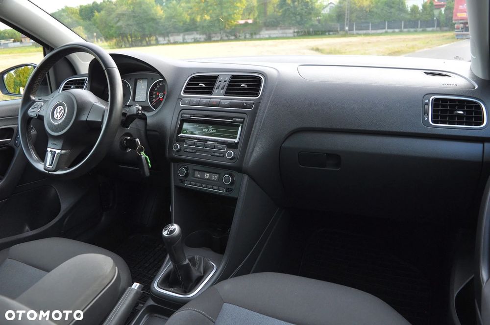 Volkswagen Polo 1.2 Style - 28