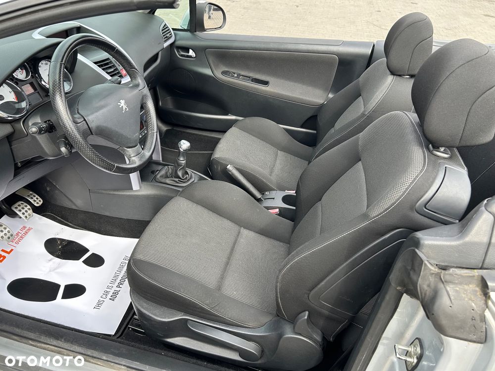 Peugeot 207 - 11