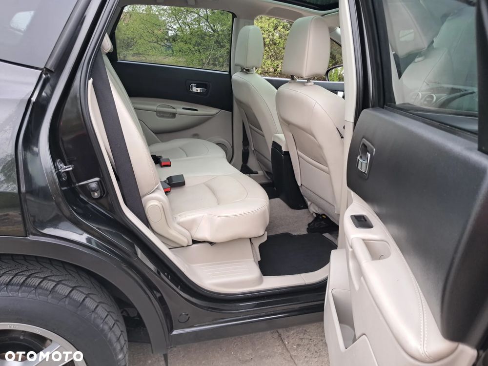 Nissan Qashqai+2 2.0 4x4 Tekna Premium - 23