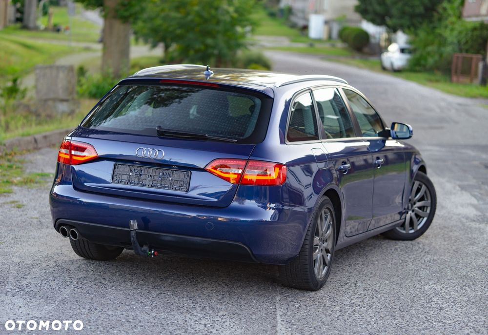 Audi A4 Avant - 16