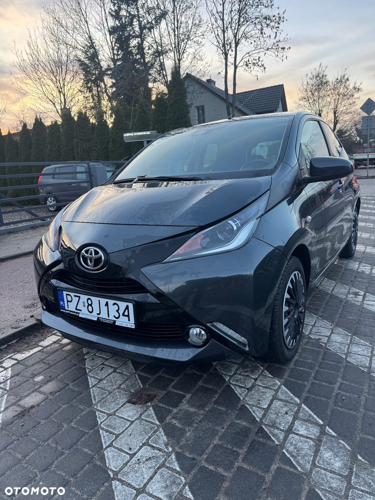 Toyota Aygo x-play Edition S+ - 3