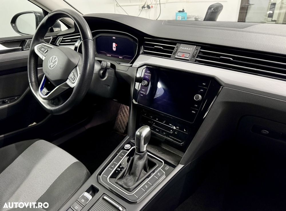 Volkswagen Passat - 3