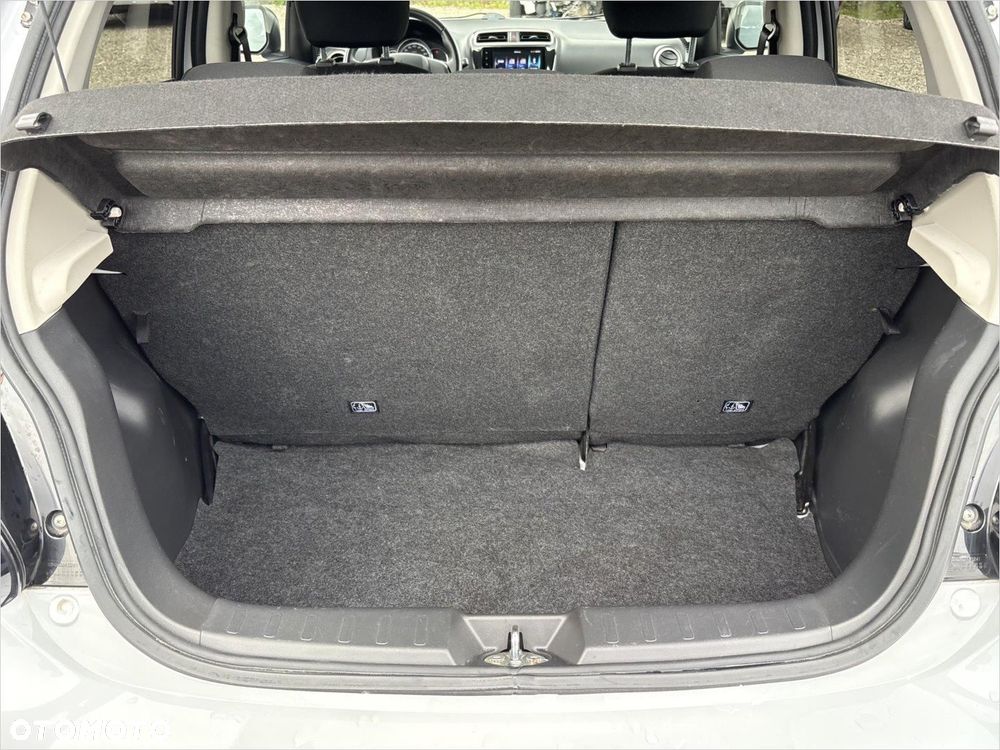 Mitsubishi Space Star 1.2 Intense CVT - 16