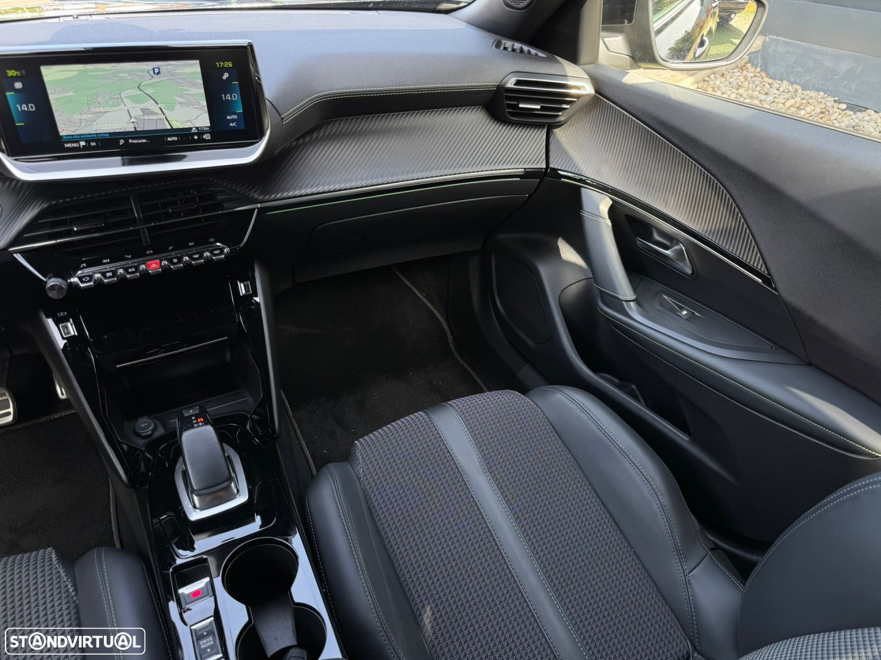 Peugeot e-2008 50 kWh GT - 22