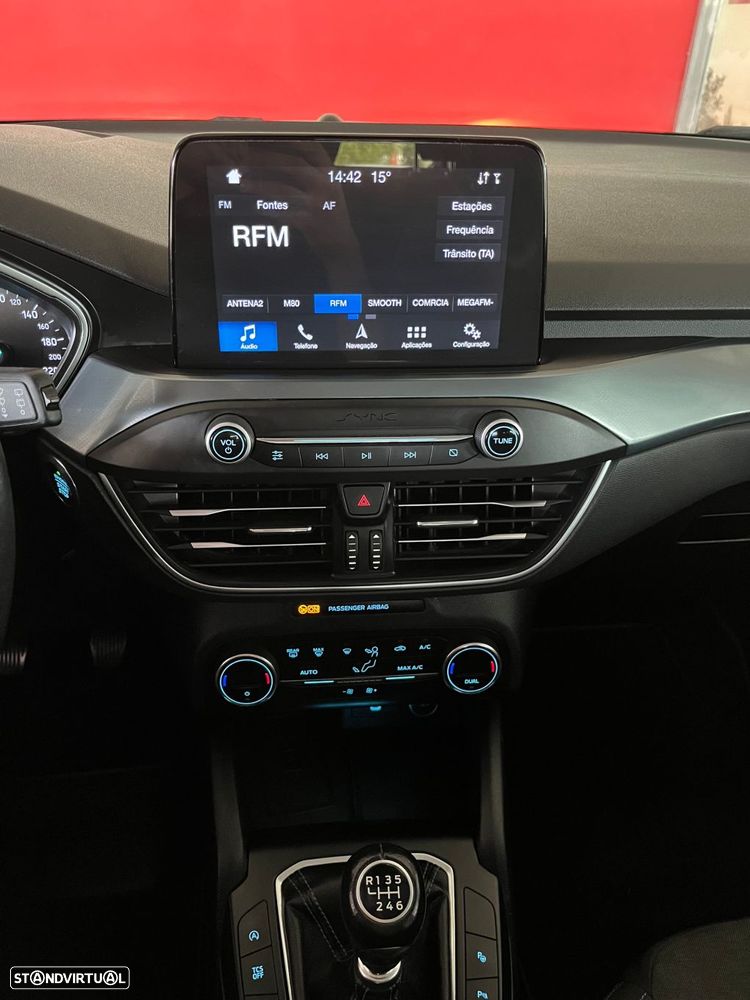 Ford Focus SW 1.5 TDCi EcoBlue Active X - 9