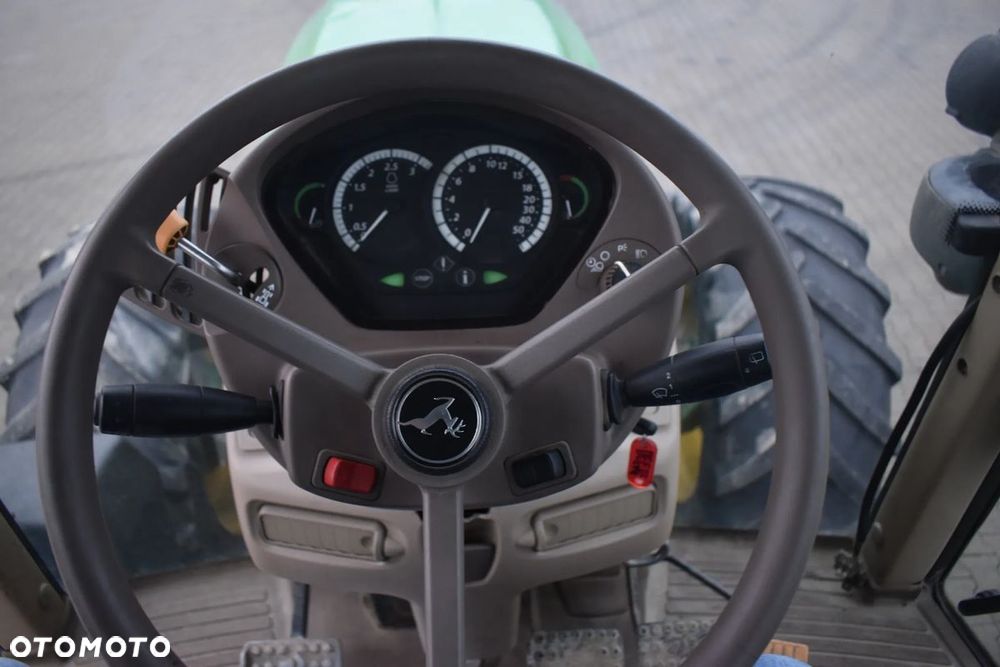 John Deere 7430 - 23