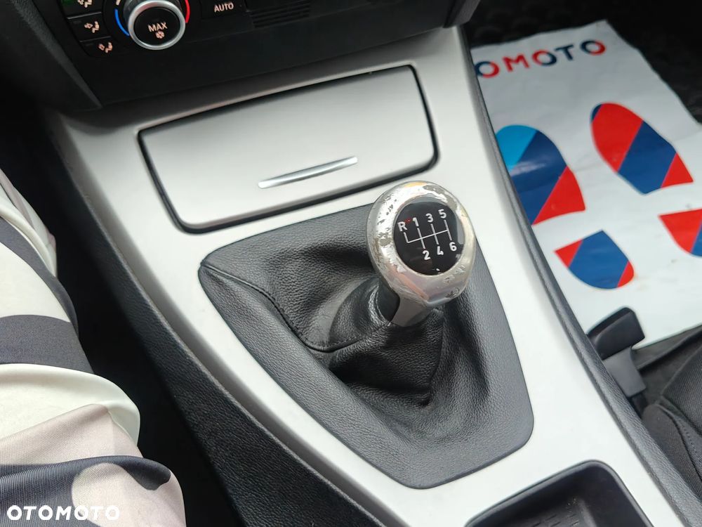 BMW Seria 3 318d - 35