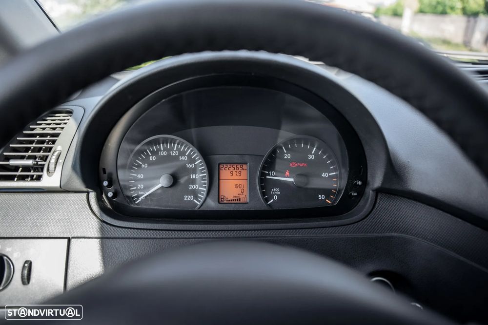 Mercedes-Benz Vito 113 CDI Longa - 28