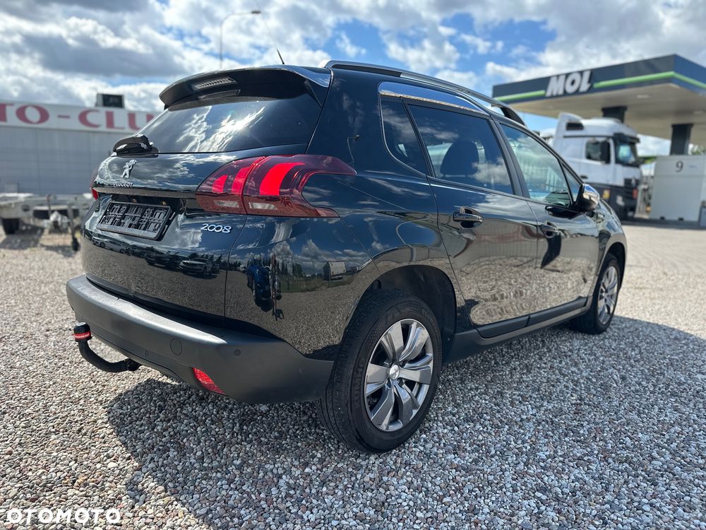 Peugeot 2008 1.5 BlueHDi Allure S&S - 5