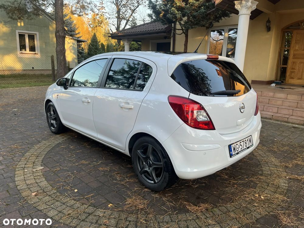 Opel Corsa 1.4 16V Edition 150 - 5