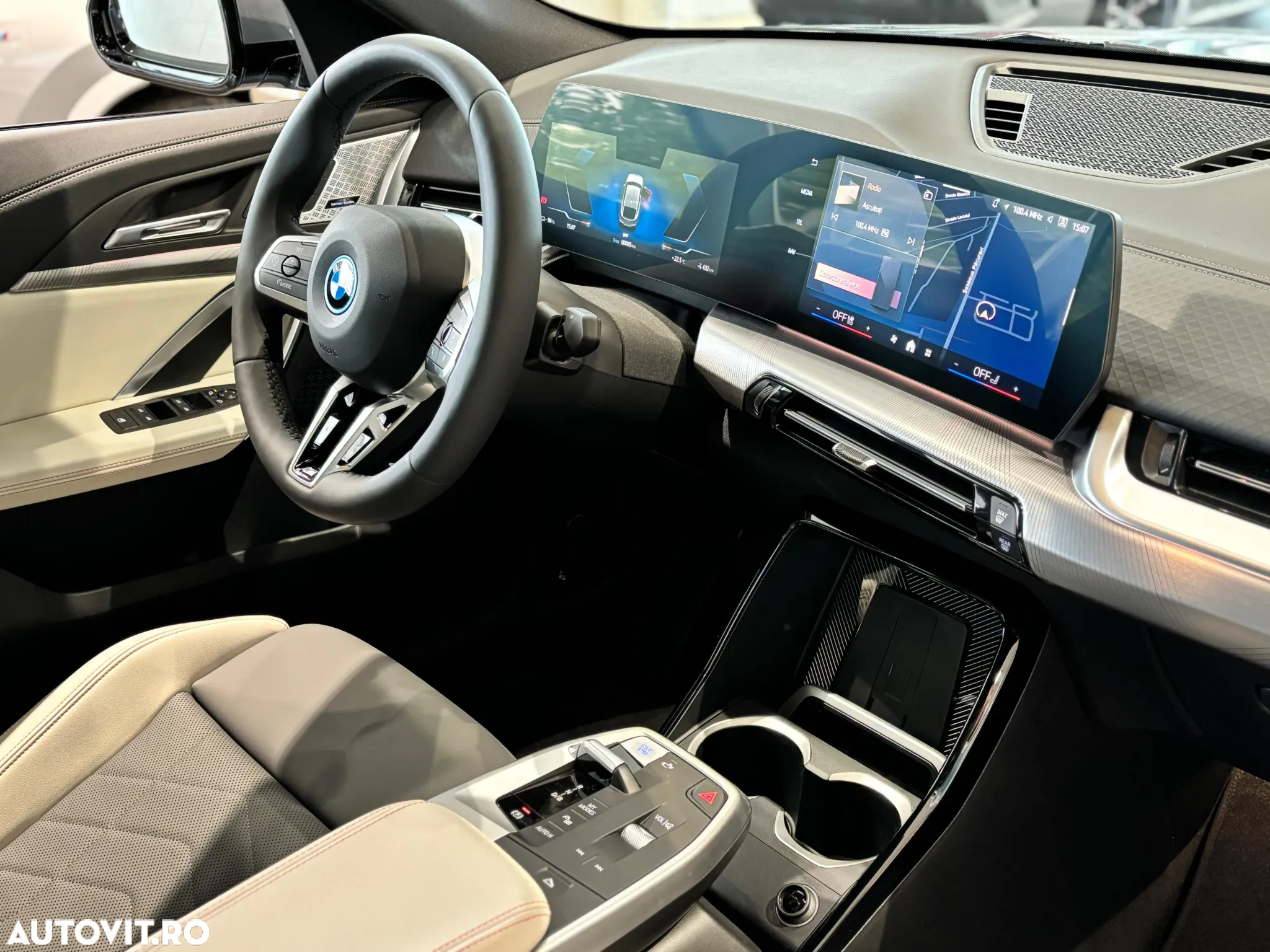 BMW iX2 eDrive20 - 13
