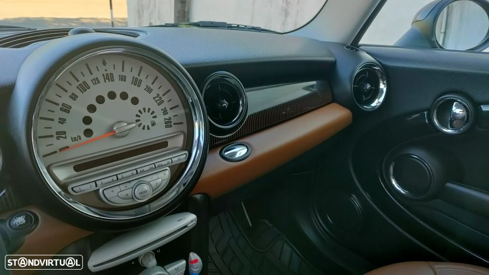 MINI 3 Portas Cooper 50 Mayfair - 32