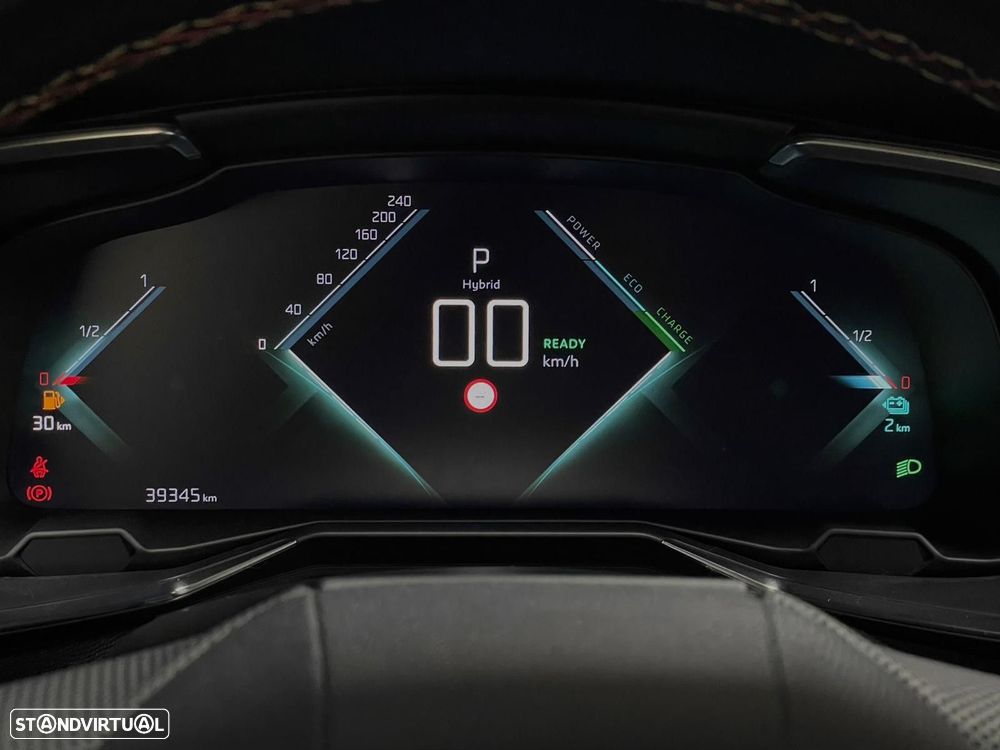 DS DS7 Crossback E-Tense Performance Line EAT8 - 33