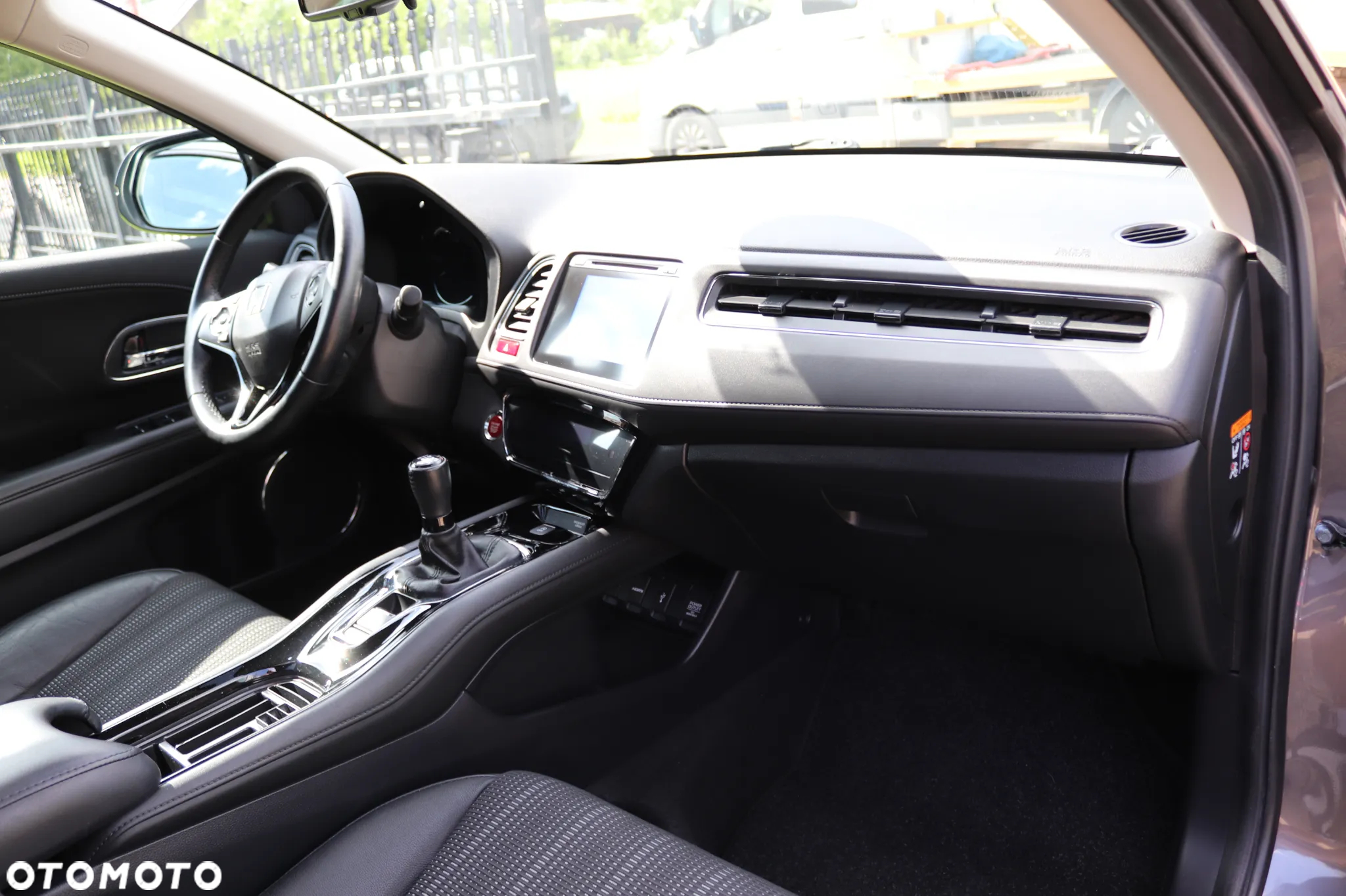Honda HR-V 1.5 Executive (ADAS / Connect+) - 32