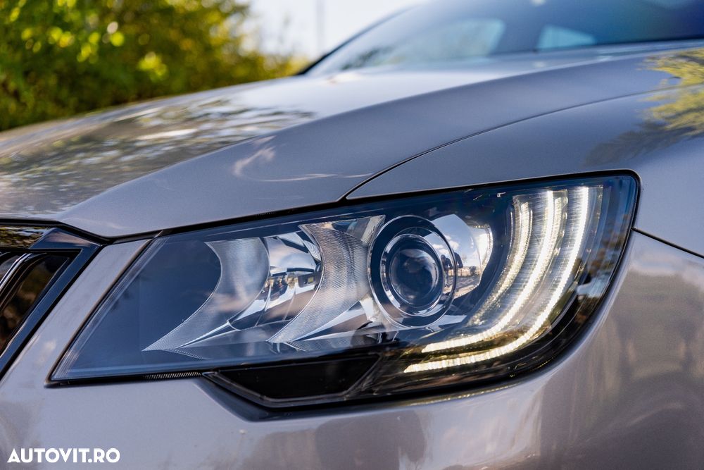 Skoda Superb 2.0 TDI DSG Elegance - 9