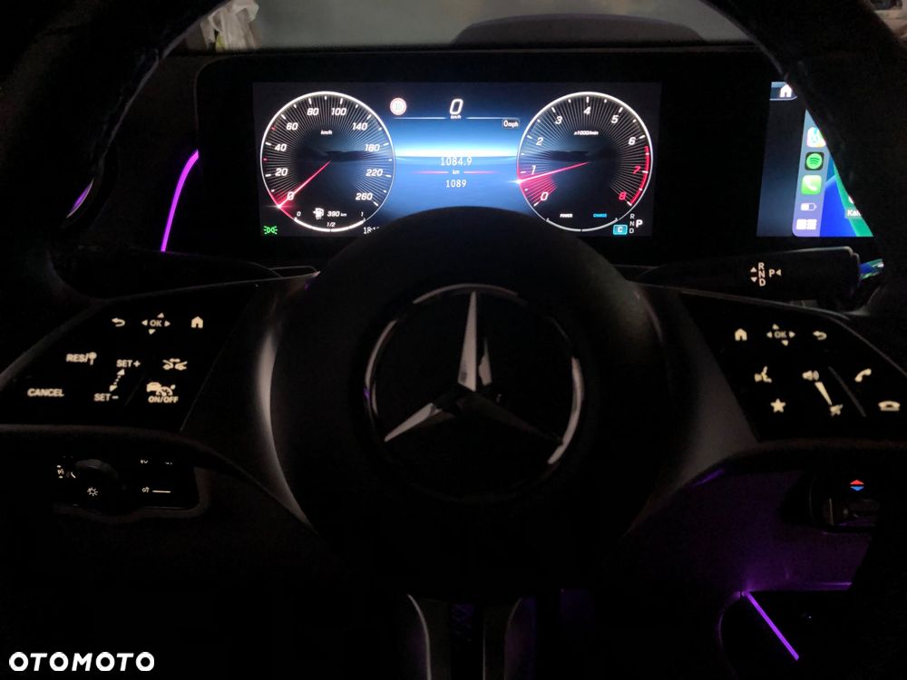 Mercedes-Benz GLB - 31