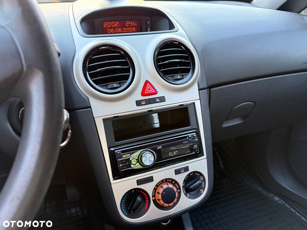 Opel Corsa 1.2 16V Essentia - 22