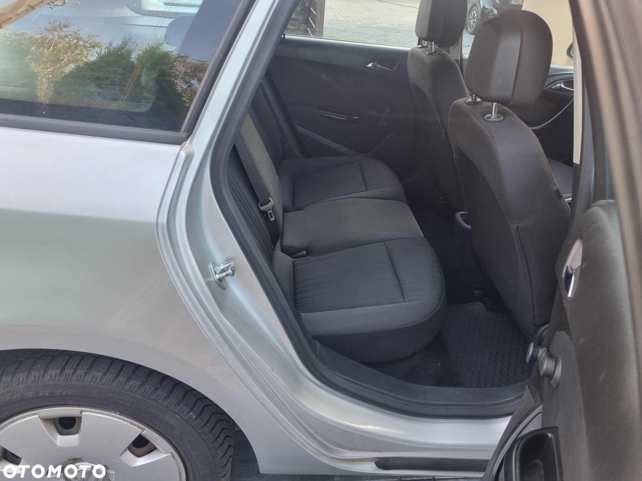 Opel Astra - 19