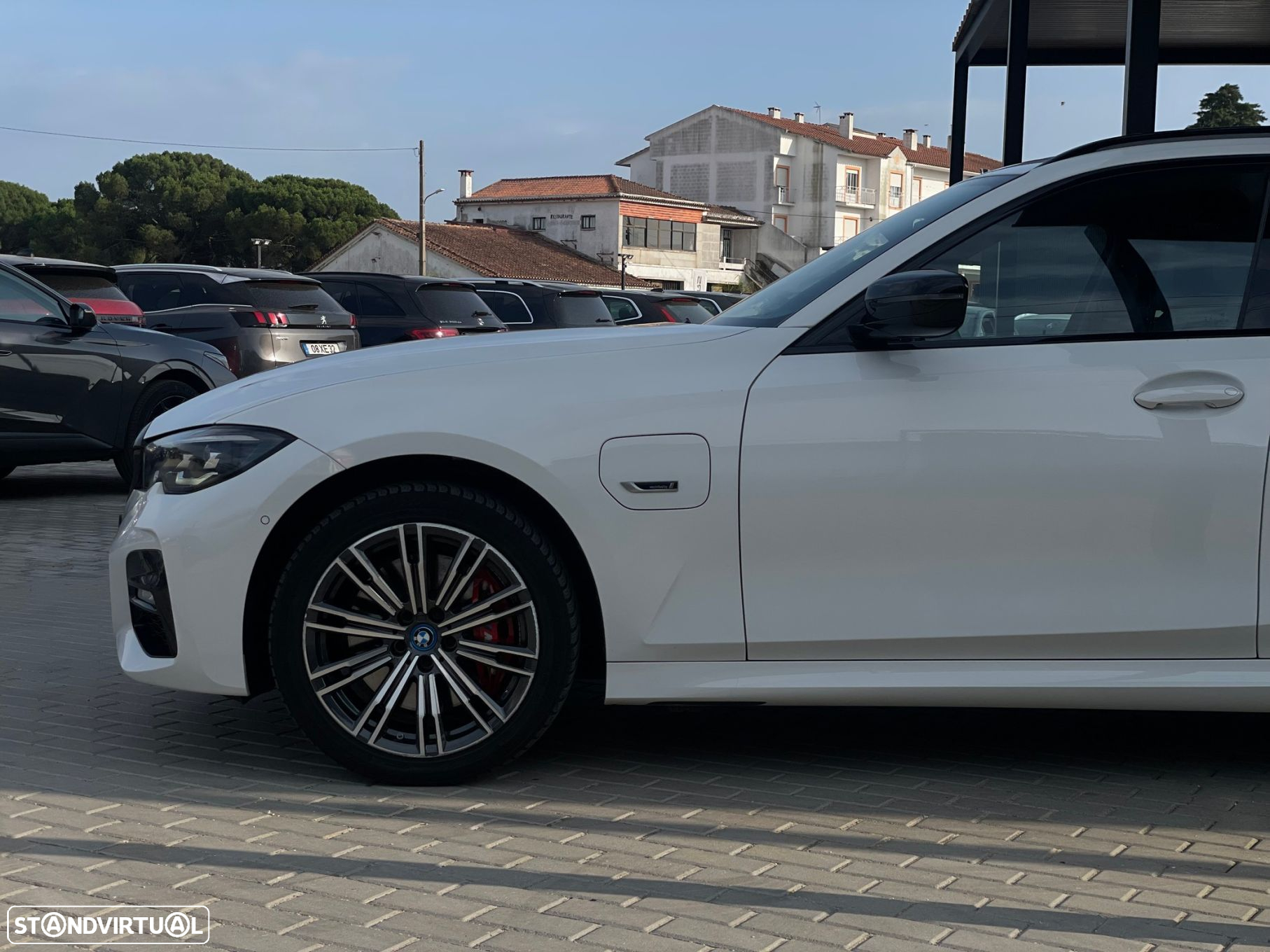 BMW 330 e Touring Pack Desportivo M Pro Auto - 4