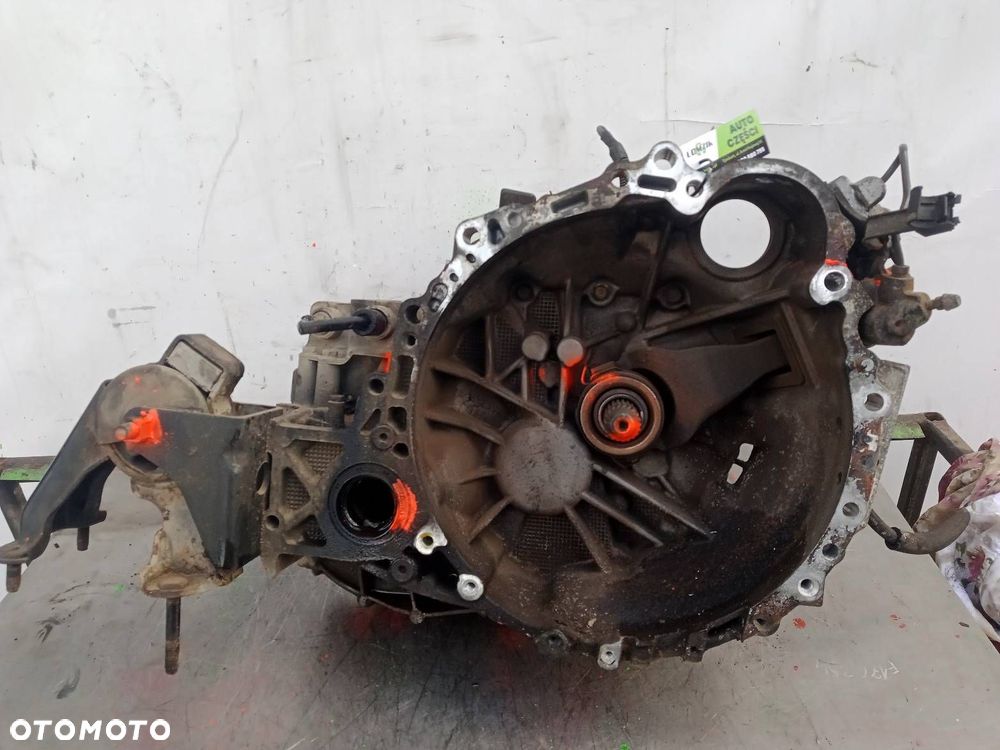 SKRZYNIA BIEGÓW TOYOTA COROLLA E12 - 1