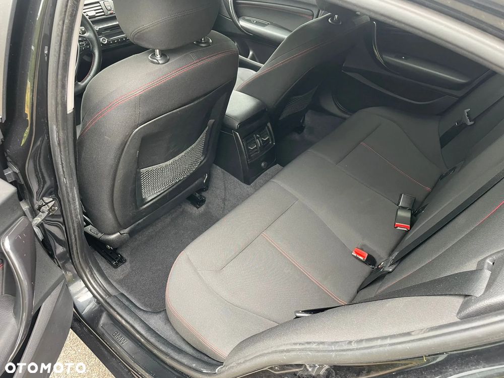 BMW Seria 1 116d EfficientDynamics Sport Line - 9