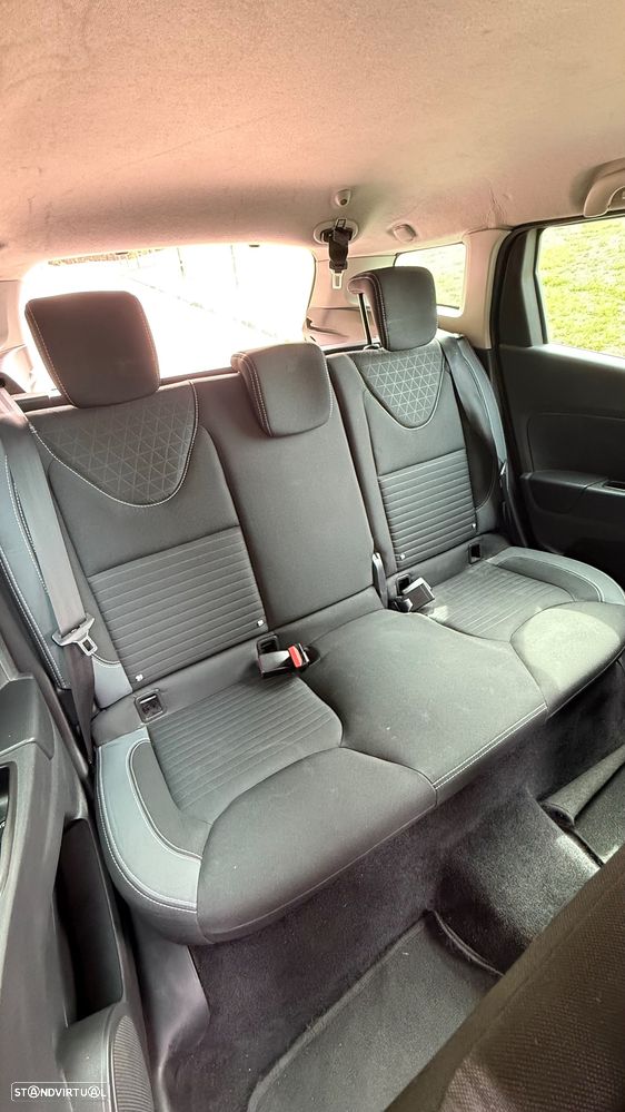 Renault Clio 1.5 dCi Dynamique S — fotografia 12