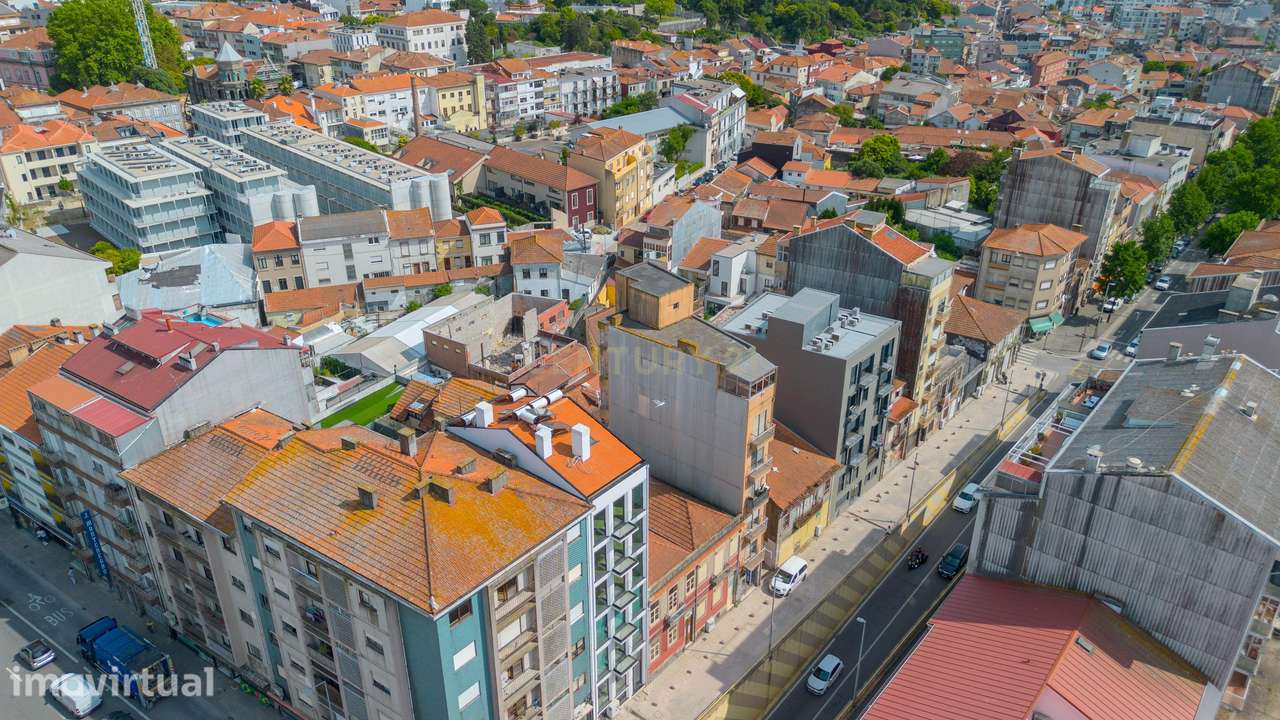 Prédio para Reabilitação com PIP Aprovado | Rua de Faria Guimarães, Po - Grande imagem: 4/9