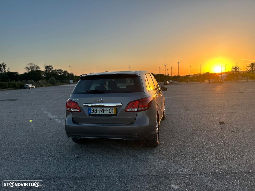 Mercedes-Benz B 180 d Urban - 5