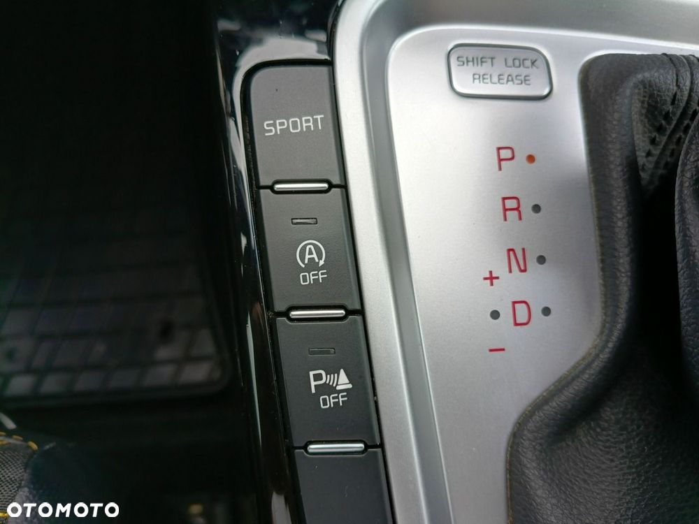 Kia XCeed - 26