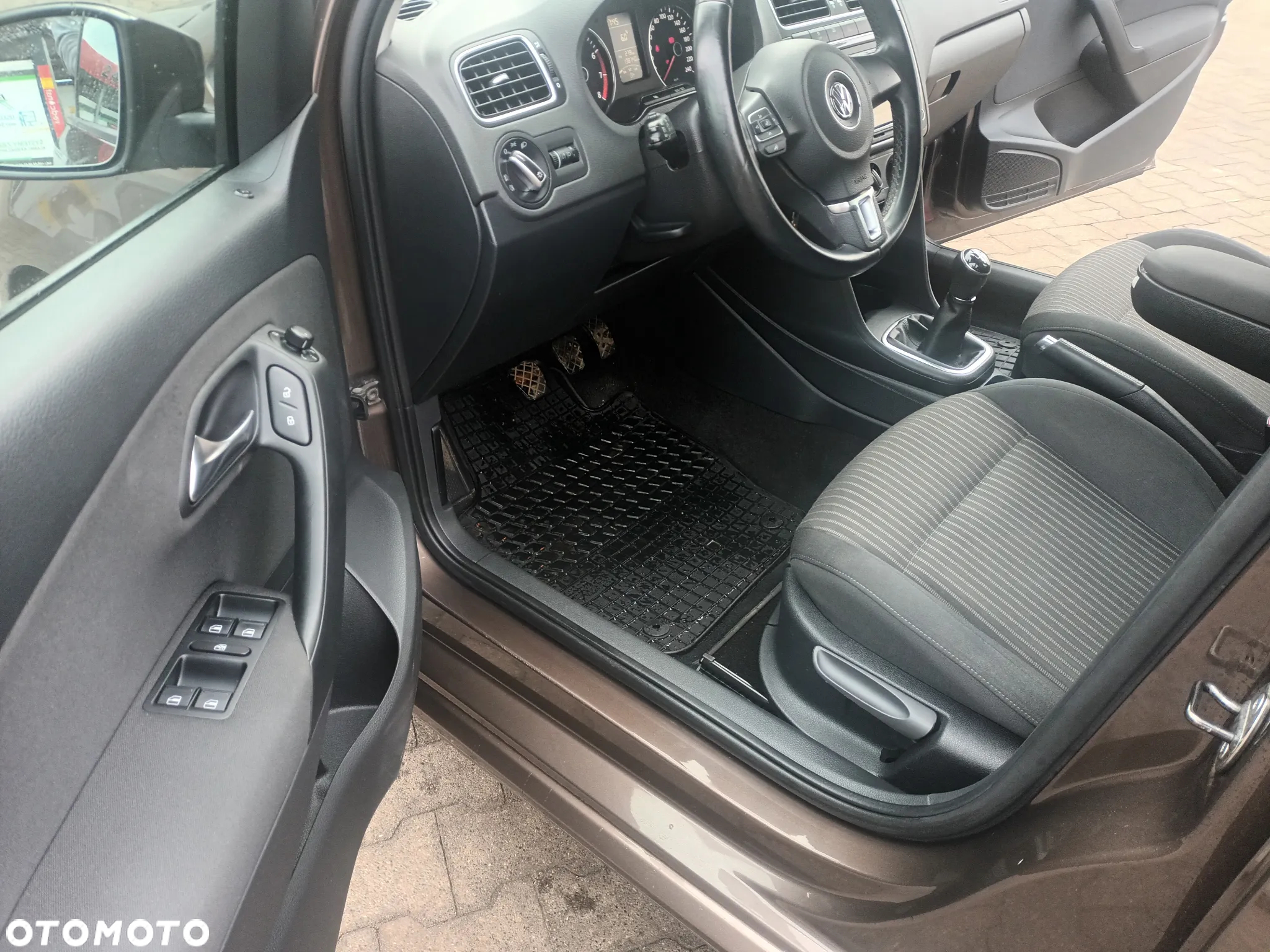 Volkswagen Polo 1.4 16V Highline Optimum - 5