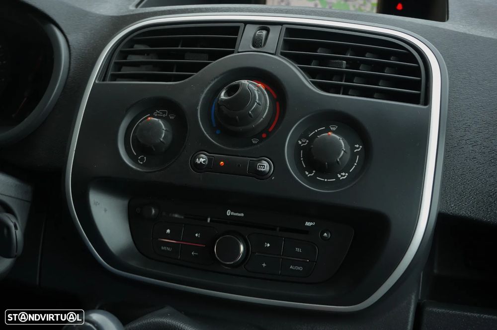 Renault Kangoo MAXI 1.5 DCI 3L IVA DEDUTIVEL - 30