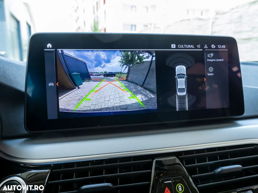 BMW 5 Series 2022 — imagine 26