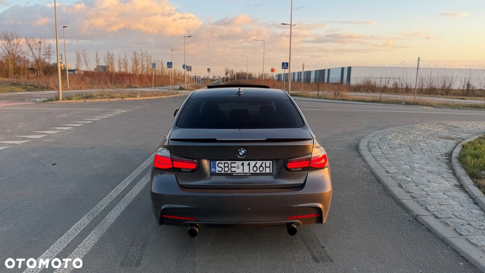 BMW Seria 3 335i M Sport - 6