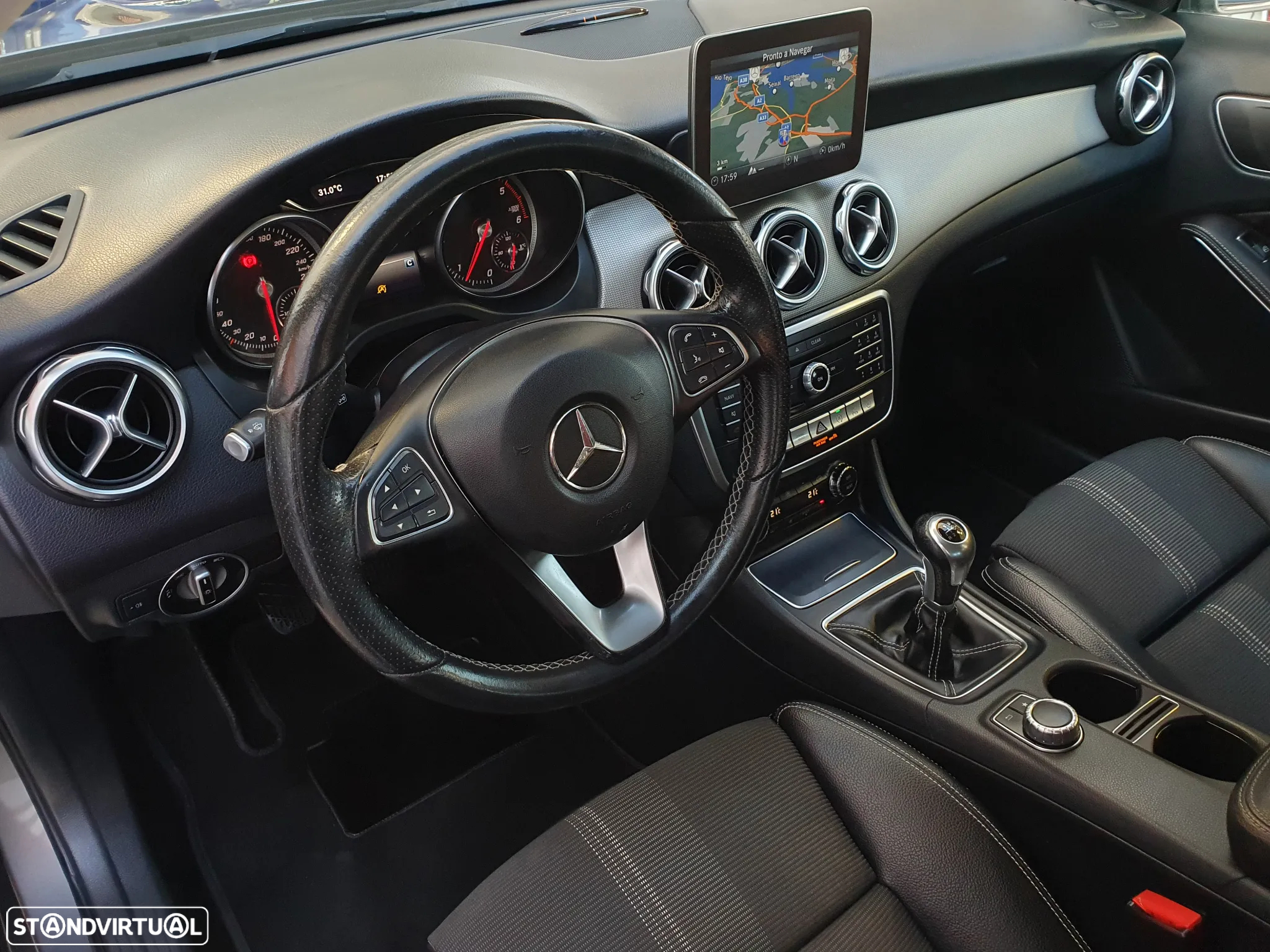 Mercedes-Benz GLA 200 (CDI) d Urban - 3