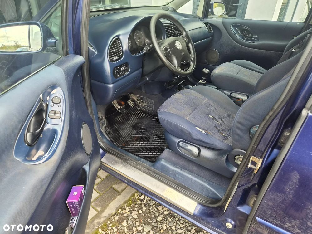 Volkswagen Sharan 1.9 TDI Comfortline - 20