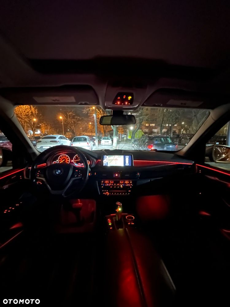 BMW X5 xDrive35i - 17