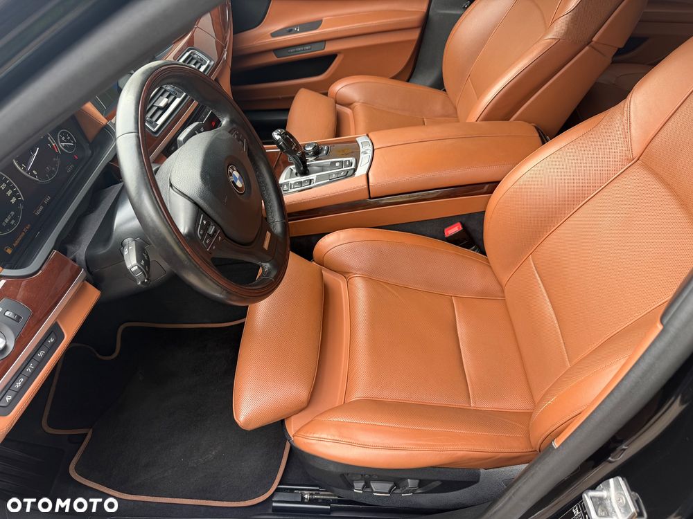 BMW Seria 7 760i - 6