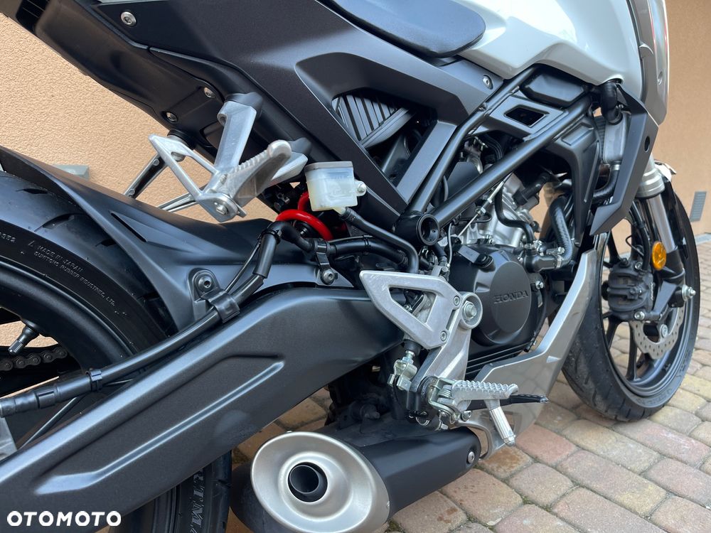 Honda CB - 16