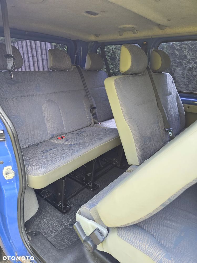 Renault Trafic - 17