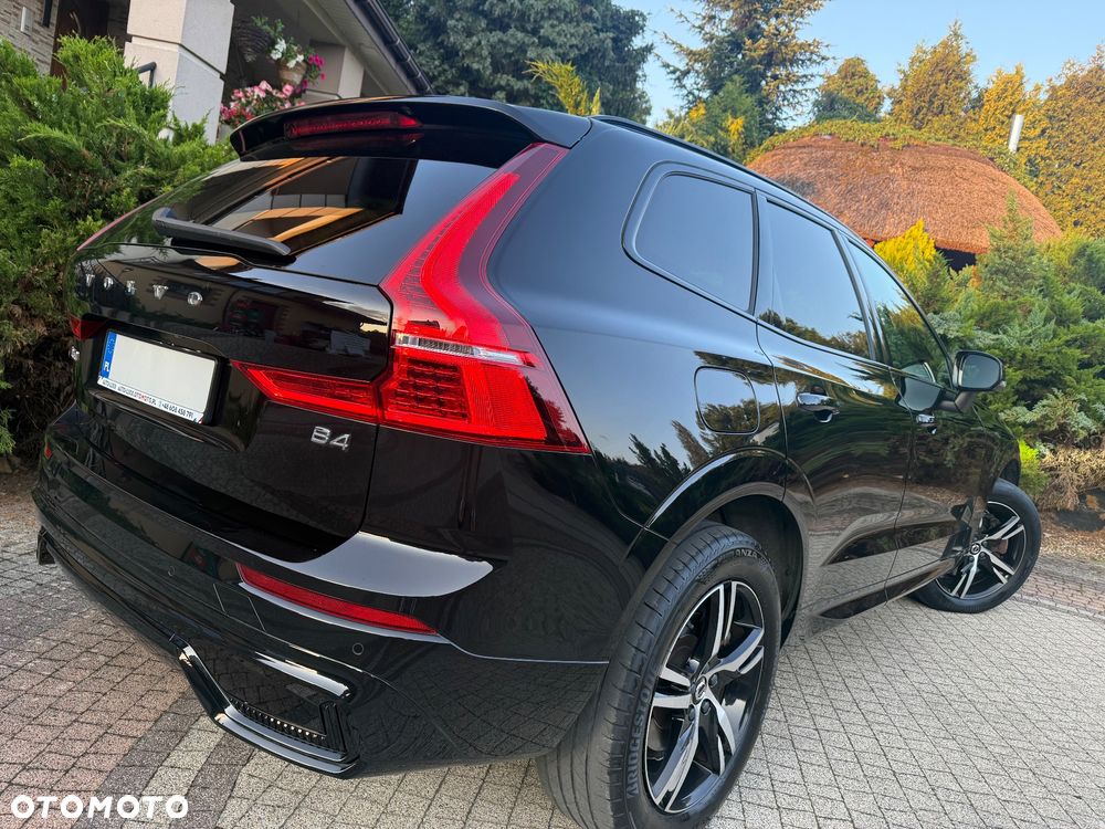 Volvo XC 60 B4 B Plus Dark - 11
