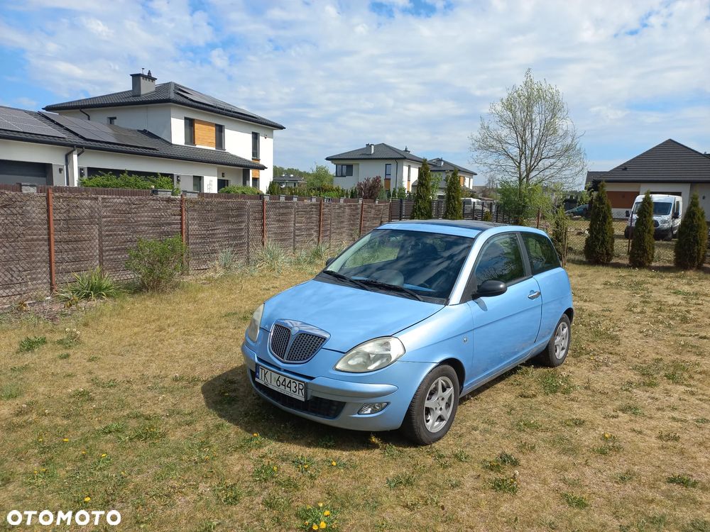 Lancia Ypsilon Y 1.4 16v Argento - 4