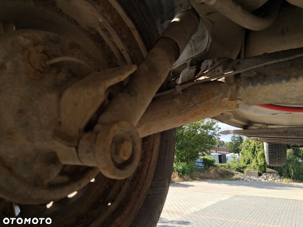 Renault Kangoo 1 I FL Lift silnik kompletny 1.5 Dci K9K718 K9K 718 skrzynia biegów drzwi maska klapa zderzak błotnik lakier D389 Biały szyba lusterko turbina czujnik ciśnienia paliwa pompa wtrysk przewód wąż rura intercooler alternator rozrusznik przepływomierz sterownik moduł łapa stacyjka mechanizm klamka zamek pompa wspomagania przewód chłodnica kolektor maglownica belka sanki zwrotnica zacisk hamulcowy osłona atrapa lampa reflektor fotel sprężarka klimatyzacji panel nawiewu dmuchawa wentylator fotel boczek kanapa relingi UCH lewarek półka bagażnika tłumik wydech NA CZĘŚCI - 16